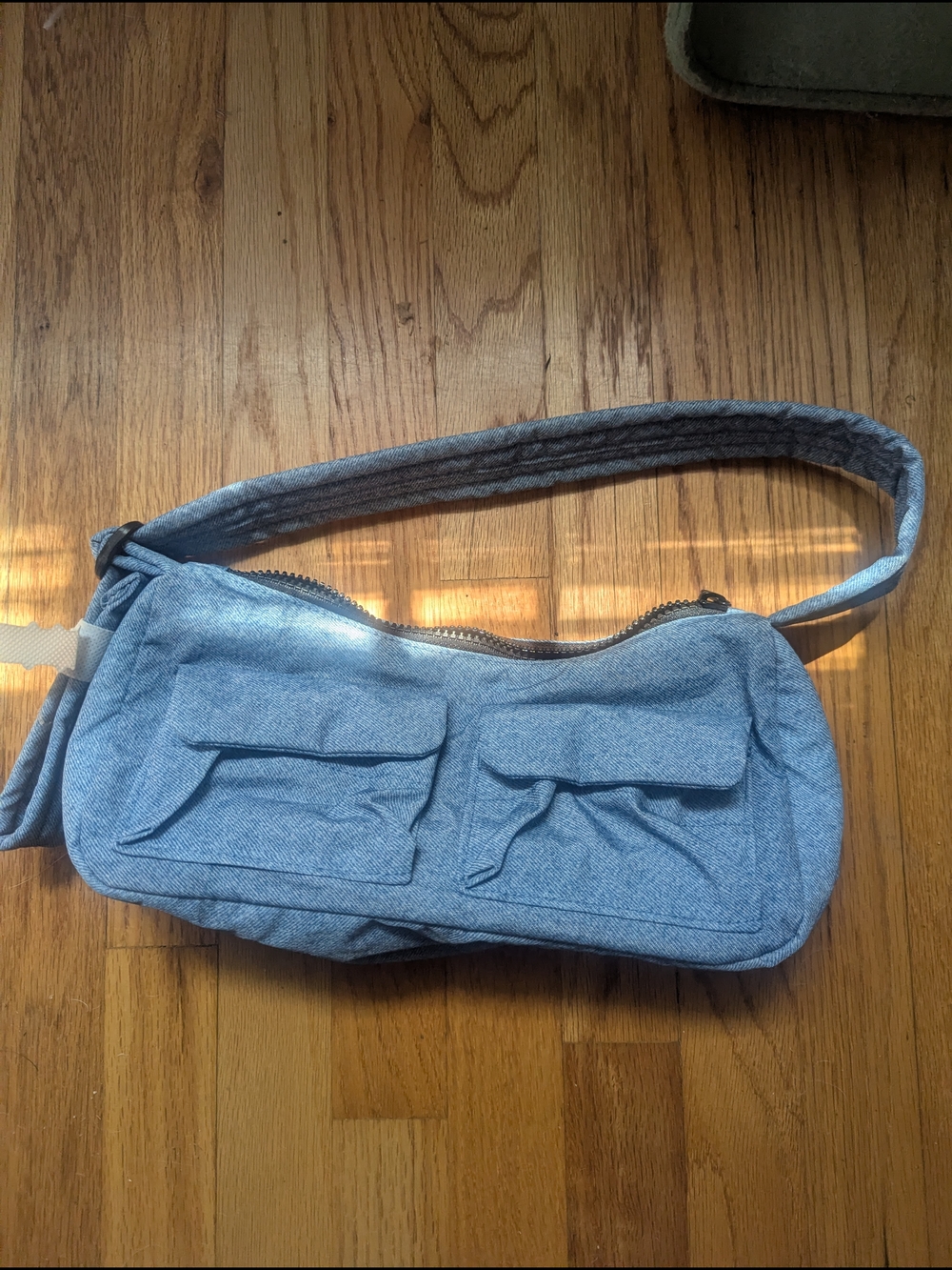 BAGGU Light Blue Crossbody Bag with Dual Front Pockets